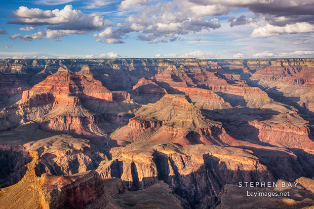 Late afternoon view of the Grand Canyon from the South Rim. Grand Canyon NP, Arizona.