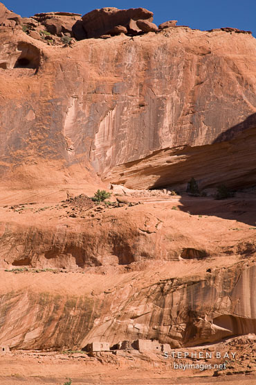 Junction Ruin, an Ancestral Puebloan dwelling. Canyon de Chelly, Arizona