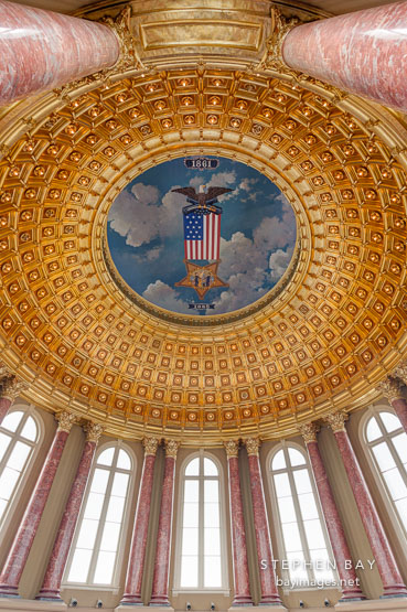 The emblem of the Grand Army of the Republic is at the center of the Iowa State Capitol dome.