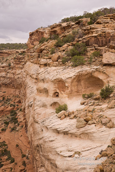 Small room used for food storage at Yucca Cave Ruin. Canyon de Chelly NM, Arizona.