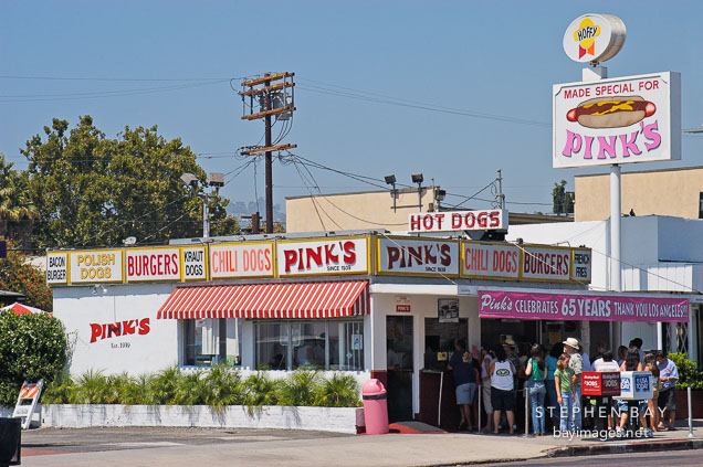 Pink's, a hot dog restaurant. Los Angeles, California, USA.