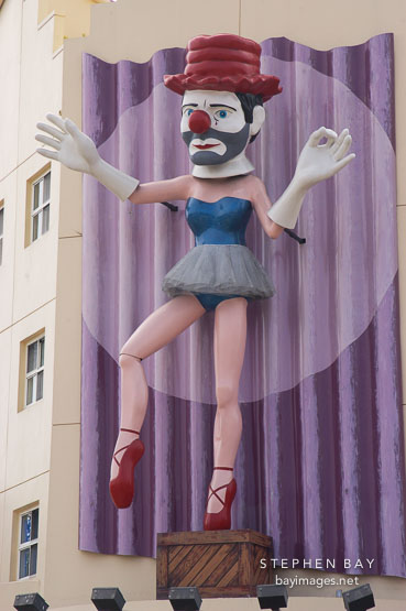 Ballerina clown on Rose Avenue. Venice, California, USA.