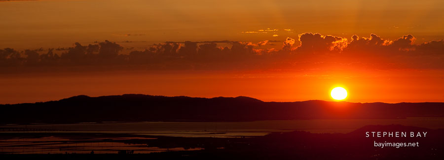 Sunset panorama over the San Francisco Bay.