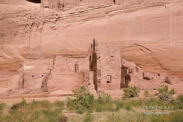 Crumbled remains of the White House Ruin. Canyon de Chelly NM, Arizona.