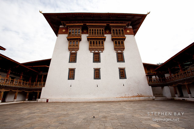 Central tower and first courtyard of the Punakha Dzong.