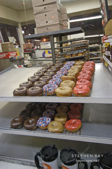 Glazed donuts. Randy's donuts, Los Angeles, California, USA.