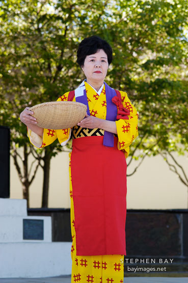  - women-kimono-basket-3623