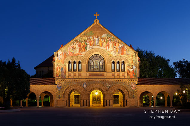 Stanford Memorial Church at night.