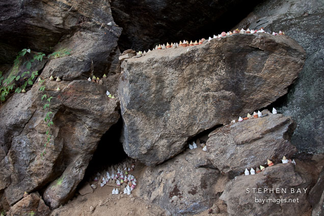 Mini stupa placed along the trail to the Tiger's Nest monastery.