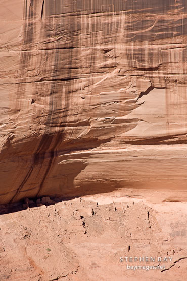 Sliding House Ruin is located at the top of a steeply sloping ledge. Canyon de Chelly, Arizona.