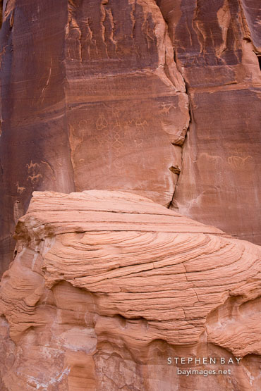 Zoomorphic and geometric petroglyphs. Canyon de Chelly NM, Arizona.