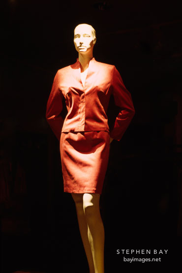 Mannequin in store window. Pohjoisesplanadi, Helsinki, Finland
