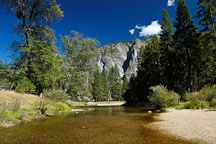 Merced river in Yosemite valley. Yosemite National Park, California, USA. - Photo #4612