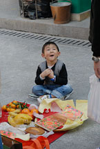 Happy boy. Wong Tai Sin Temple. - Photo #15715