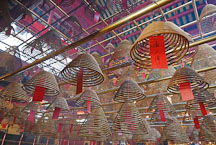 Hundreds of incense coils burn at Man Mo Temple. Hong Kong, China. - Photo #15115