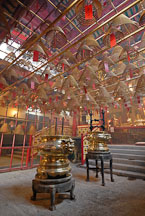 Incense pot. Man Mo Temple, Hong Kong, China - Photo #15119