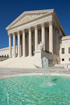 Emerald pool before the Supreme Court building. Washington, D.C. - Photo #29202