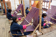Weaving classroom at the National Institute for Zorig Chusum. Thimphu, Bhutan. - Photo #22922