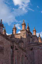 Pinnacle with finial, cathedral of Cusco. Plaza de Armas, Cusco, Peru. - Photo #9229