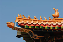 Animal ornaments on the roof of the Wong Tai Sin Temple. - Photo #15734