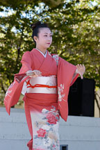 Japanese classical dance: Nihon Buyo Kiyonomoto Ryu. Cherry blossom festival, Japantown, San Francisco, California, USA. - Photo #3635