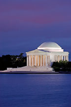 Jefferson Memorial, at night. Washington, D.C., USA. - Photo #10938