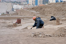 Excavation at Huaca Pucllana, an adobe pyramid. Lima, Peru. - Photo #8738