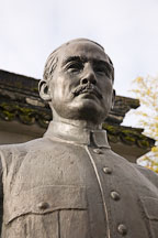 Sculpture of Dr. Sun Yat-Sen. Vancouver, Canada. - Photo #19604