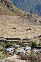 Houses near Patallaqta. Inca trail, Peru. - Photo #9705