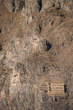 Pinkuylluna ruins and face of Tunupa. Sacred Valley, Peru. - Photo #9158