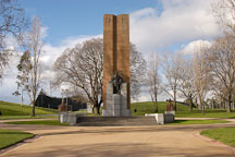 King George V monument. Melbourne, Australia. - Photo #1562