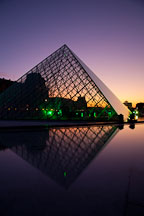 Louvre museum pyramid. Paris, France. - Photo #31665