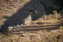 Ruins at Machu Q'ente. Inca trail, Peru. - Photo #9666