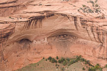 Mummy cave is located in Canyon del Muerto. Canyon de Chelly NM, Arizona. - Photo #18469