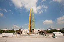 Tower of the Korean War and the Statues Defending the Fatherland. - Photo #20769