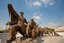 The Statues Defending the Fatherland, half of which are depicted here, are a series of sculptures depicting 38 people from all walks of life who were affected by the Korean War. - Photo #20773