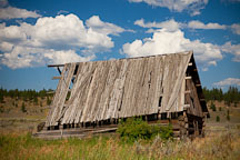 Dilapidated barn. Whitney, Oregon. - Photo #27774