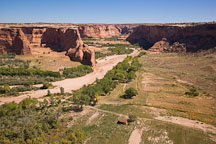 Navajo home. Canyon de Chelly, Arizona. - Photo #18177