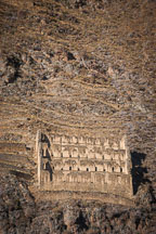 Pinkuylluna, Inca storehouses near Ollantaytambo. Sacred Valley, Peru. - Photo #9179
