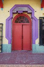 Doorway. Chinatown, Los Angeles, California, USA. - photos & pictures - ID #6888