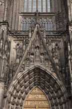 Detail of the west facade of the Cologne cathedral. Cologne, Germany. - Photo #30680