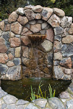 Garden fountain. - Photo #2381