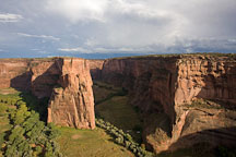 Navajo Fortress separates Canyon del Muerto from Black Rock Canyon. Canyon de Chelly NM, Arizona. - Photo #18482