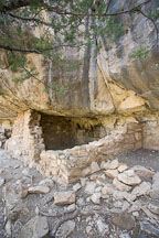 Sinagua room built in the shelter of a limestone overhang. Walnut Canyon, Arizona. - Photo #17883