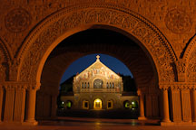 Stanford Memorial Church framed by an arch of the Quad. Stanford University, California, USA. - Photo #2289