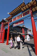 Chinatown gate. Los Angeles, California, USA. - Photo #6892