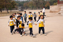 School children tour the grounds of Gyeongbok Palace in Seoul, South Korea. - Photo #20993