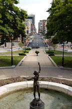 Statue of young girl. Mount Vernon Place, Baltimore, Maryland, USA. - Photo #3893