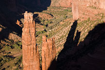 Spider Rock, a sandstone spire. Canyon de Chelly, Arizona. - Photo #18294