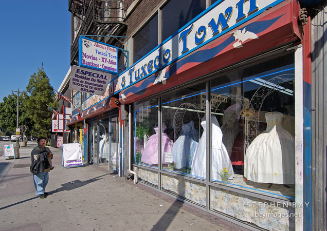 Alicia's Bridal store. El Pueblo de la Reina de los Angeles. Los Angeles, California, USA.